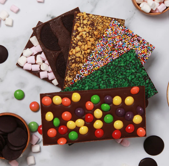 MINT CRUNCH DARK CHOCOLATE BAR - Treat Yo Self Vegan Sweets